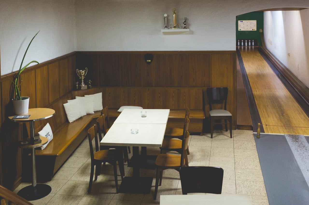 Bischoffs Hotel Бад Урах Екстериор снимка